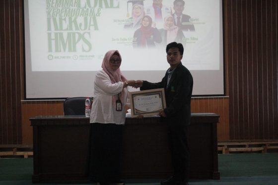DEMA Universitas Alqolam Malang Gelar Seminar Kepemudaan dan Explore Kerja HMPS Bersama DISPORA