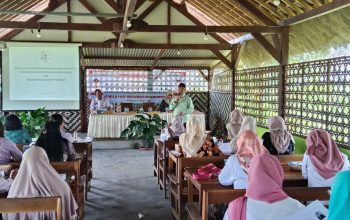 Sekretaris Komisi III DPRD Malang, H. Abdulloh Satar Ajak Masyarakat Sukseskan Program Pekarangan Pangan Lestari (P2L)